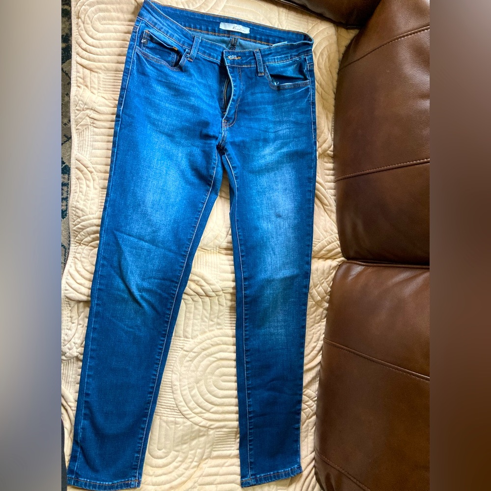 EUC KanCan women’s skinny jeans